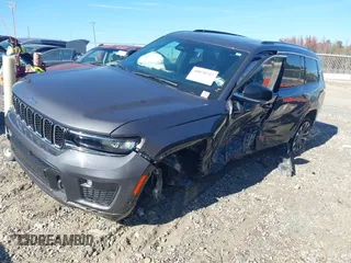 2022 Jeep Grand Cherokee Overland z VIN 1C4RJJDG6N8570854, wystawiony jako IAAI lot #40878737 z przebiegiem 19 947 mil mil oraz . Historia ofert i sprzedaży dostępna na DreamBid. Obrazek 2.