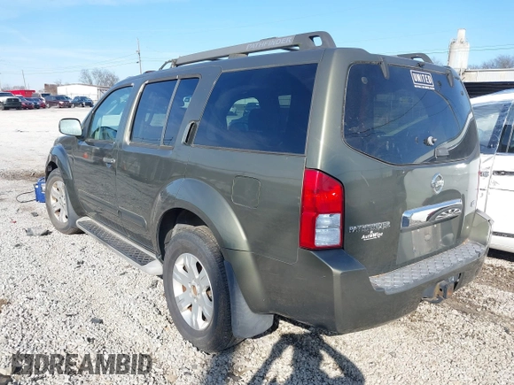 2005 Nissan Pathfinder SE with VIN 5N1AR18U45C740630, listed as a IAAI auction lot 41597662 with 267,781 mi miles. Bid and sale history available at carsss.com. Image 3.