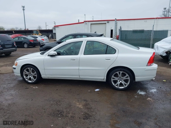 2009 Volvo S60 2.5T with VIN YV1RS592092720882, listed as a IAAI auction lot 42006676 with 143,647 mi miles. Bid and sale history available at carsss.com. Image 15.
