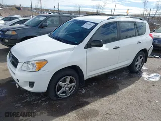 2011 Toyota RAV4 with VIN 2T3KF4DV3BW098315, listed as a IAAI auction lot 41366068 with 100,002 mi miles. Bid and sale history available at carsss.com. Image 17.