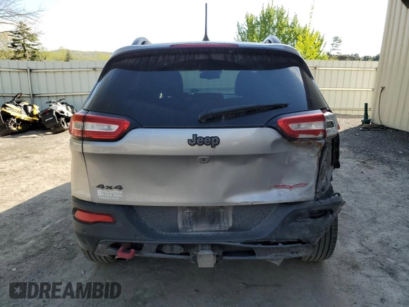 2017 Jeep Cherokee Trailhawk L Plus с VIN 1C4PJMBS0HD214427, выставлен на аукционе Copart как лот 57035035 с пробегом 123 957 миль миль и Списание • Salvage title. История ставок и продаж доступна на DreamBid. Изображение 6.