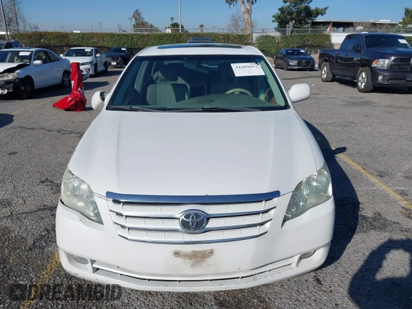 2005 Toyota Avalon XL with VIN 4T1BK36B55U020625, listed as a IAAI auction lot 41609693 with 150,975 mi miles and . Bid and sale history available at DreamBid. Image 11.