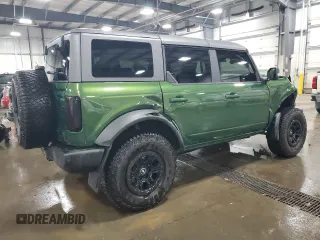 2023 Ford Bronco z VIN 1FMEE5DPXPLB64324, wystawiony jako Copart lot #52914775 z przebiegiem 22 937 mil mil oraz Szkoda całkowita • Salvage title. Historia ofert i sprzedaży dostępna na DreamBid. Obrazek 3.