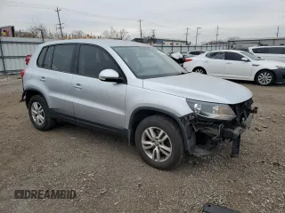 2013 Volkswagen Tiguan S with VIN WVGAV7AX4DW555526, listed as a Copart auction lot 44681755 with 156,488 mi miles and Salvage title. Bid and sale history available at DreamBid. Image 4.