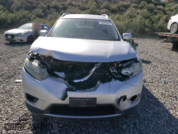 2015 Nissan Rogue SV with VIN KNMAT2MV3FP562410, listed as a Copart auction lot 53852655 with 109,225 mi miles and Salvage Title. Bid and sale history available at DreamBid. Image 5.