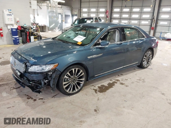 2020 Lincoln Continental Standard with VIN 1LN6L9PK5L5608533, listed as a IAAI auction lot 41610437 with 31,610 mi miles. Bid and sale history available at carsss.com. Image 17.