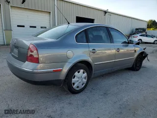 2003 Volkswagen Passat GL with VIN WVWMD63B83P051506, listed as a Copart auction lot 70968654 with 100,066 mi miles and Salvage Title. Bid and sale history available at carsss.com. Image 3.