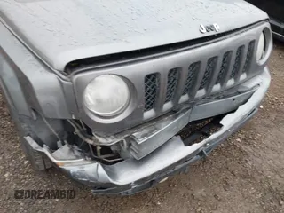 2014 Jeep Patriot Sport z VIN 1C4NJRBB2ED509495, wystawiony jako IAAI lot #41649812 z przebiegiem 192 488 mil mil oraz . Historia ofert i sprzedaży dostępna na DreamBid. Obrazek 12.