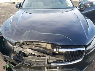 2020 Volvo XC60 Momentum with VIN YV4102RK6L1601784, listed as a Copart auction lot 45097535 with 62,984 mi miles and Salvage Title. Bid and sale history available at carsss.com. Image 12.