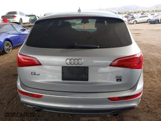 2011 Audi Q5 3.2L Premium Plus with VIN WA1DKAFPXBA063247, listed as a IAAI auction lot 41240885 with 110,412 mi miles. Bid and sale history available at carsss.com. Image 16.