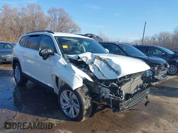 2023 Volkswagen Atlas SE с VIN 1V2HR2CA1PC556110, выставлен на аукционе IAAI как лот 41131285 с пробегом 13 543 миль миль и . История ставок и продаж доступна на DreamBid. Изображение 1.