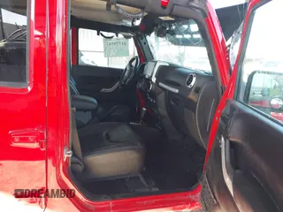 2016 Jeep Wrangler Unlimited 75th Anniversary с VIN 1C4BJWEG4GL193955, выставлен на аукционе IAAI как лот 41270943 с пробегом 64 147 миль миль и . История ставок и продаж доступна на DreamBid. Изображение 5.