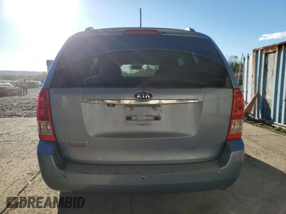 2011 Kia Sedona LX with VIN KNDMG4C78B6383375, listed as a Copart auction lot 76289414 with 198,732 mi miles and Salvage Title. Bid and sale history available at carsss.com. Image 6.