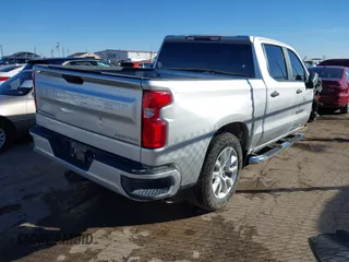 2020 Chevrolet Silverado 1500 Custom with VIN 3GCPWBEH2LG182016, listed as a IAAI auction lot 41364095 with 132,486 mi miles. Bid and sale history available at carsss.com. Image 4.