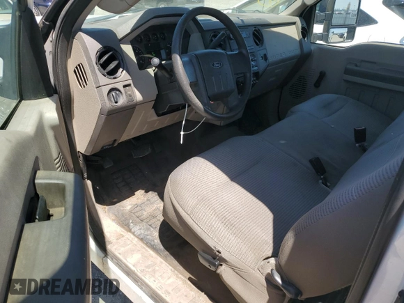 2008 Ford F-250 XL with VIN 1FTSX21598EE58662, listed as a Copart auction lot 57767305 with 137,970 mi miles and Salvage title. Bid and sale history available at DreamBid. Image 8.