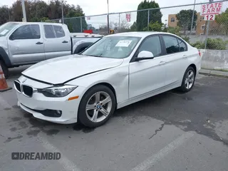 2015 BMW 3 Series 320i with VIN WBA3B1C5XFK137171, listed as a IAAI auction lot 41736278 with 28,673 mi miles. Bid and sale history available at carsss.com. Image 17.