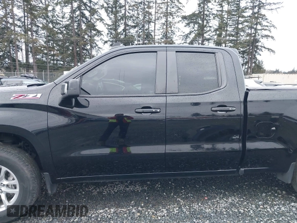 2019 Chevrolet Silverado 1500 RST with VIN 1GCRYEED4KZ310272, listed as a IAAI auction lot 41449375 with 40,899 mi miles and . Bid and sale history available at DreamBid. Image 15.
