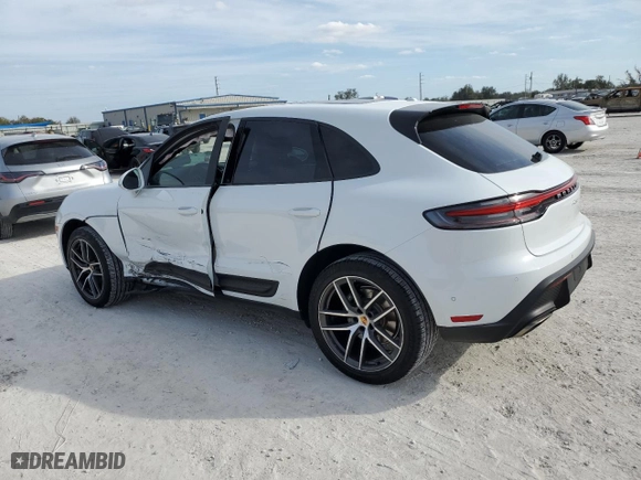 2022 Porsche Macan with VIN WP1AA2A56NLB08618, listed as a Copart auction lot 43106245 with 14,848 mi miles and Salvage Title. Bid and sale history available at carsss.com. Image 2.