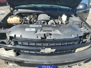 2005 Chevrolet Suburban Z71 with VIN 3GNFK16Z15G194886, listed as a Copart auction lot 43976625 with 206,474 mi miles and Salvage Title. Bid and sale history available at carsss.com. Image 12.
