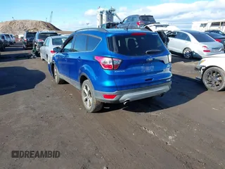 2017 Ford Escape SE with VIN 1FMCU9G91HUE28282, listed as a IAAI auction lot 41471957 with 23,552 mi miles. Bid and sale history available at carsss.com. Image 3.