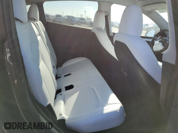 2023 Tesla Model Y Long Range z VIN 7SAYGDEE0PA206005, wystawiony jako Copart lot #50681145 z przebiegiem 31 989 mil mil oraz Szkoda całkowita • Salvage title. Historia ofert i sprzedaży dostępna na DreamBid. Obrazek 10.