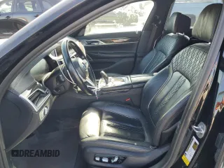 2022 BMW 7 Series 740i with VIN WBA7T2C07NCH95602, listed as a Copart auction lot 72067674 with 136,950 mi miles and Salvage Title. Bid and sale history available at carsss.com. Image 7.