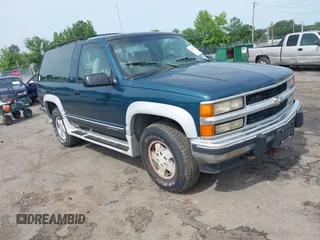 1994 Chevrolet Blazer z VIN 1GNEK18K0RJ366258, wystawiony jako IAAI lot #42471534 z przebiegiem 233 185 mil mil oraz . Historia ofert i sprzedaży dostępna na DreamBid. Obrazek 1.