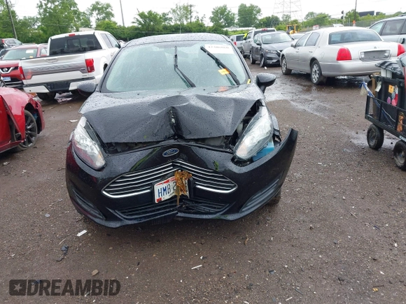 2018 Ford Fiesta SE z VIN 3FADP4BJ0JM104163, wystawiony jako IAAI lot #42306860 z przebiegiem 45 992 mil mil oraz . Historia ofert i sprzedaży dostępna na DreamBid. Obrazek 12.