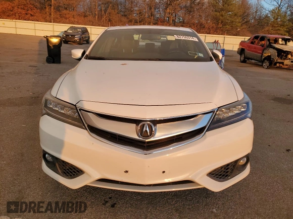 2018 Acura ILX Premium with VIN 19UDE2F8XJA005196, listed as a Copart auction lot 82755314 with 29,383 mi miles and Salvage title. Bid and sale history available at DreamBid. Image 5.