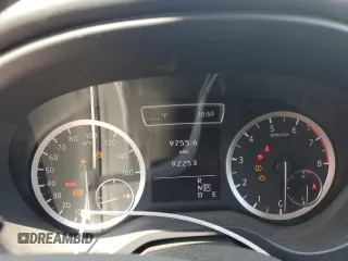 2017 Infiniti QX30 Luxury z VIN SJKCH5CP7HA033964, wystawiony jako Copart lot #56758195 z przebiegiem 92 253 mil mil oraz Szkoda całkowita • Salvage title. Historia ofert i sprzedaży dostępna na DreamBid. Obrazek 9.