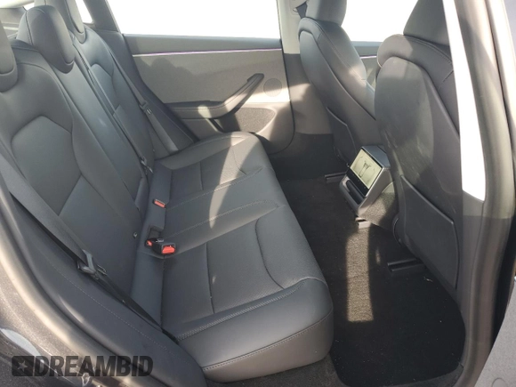 2025 Tesla Model 3 Long Range with VIN 5YJ3E1EA0SF922262, listed as a Copart auction lot 48358095 with 831 mi miles and Salvage title. Bid and sale history available at DreamBid. Image 10.