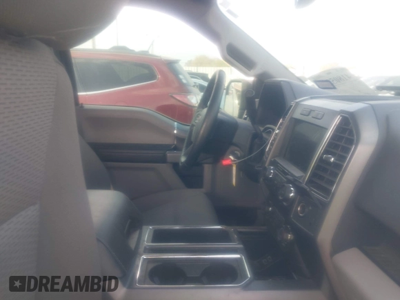 2020 Ford F-150 XL z VIN 1FTEW1CP8LKD16371, wystawiony jako IAAI lot #41805570 z przebiegiem 107 783 mil mil oraz . Historia ofert i sprzedaży dostępna na DreamBid. Obrazek 5.