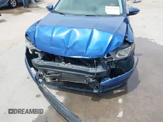 2017 Volkswagen Passat S z VIN 1VWAT7A34HC003813, wystawiony jako IAAI lot #42322928 z przebiegiem 207 115 mil mil oraz . Historia ofert i sprzedaży dostępna na DreamBid. Obrazek 6.