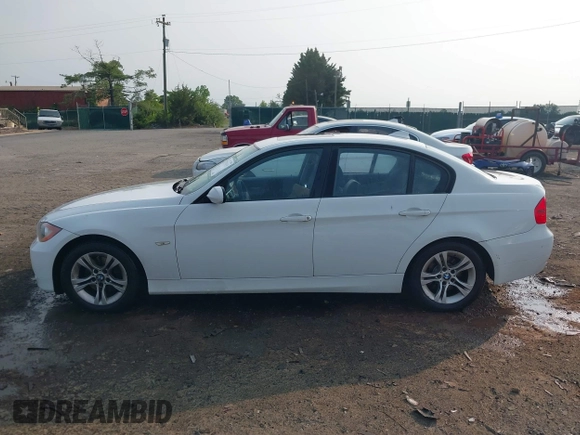 2008 BMW 3 Series 328xi с VIN WBAVC93578K042901, выставлен на аукционе IAAI как лот 42414519 с пробегом 157 959 миль миль и . История ставок и продаж доступна на DreamBid. Изображение 15.