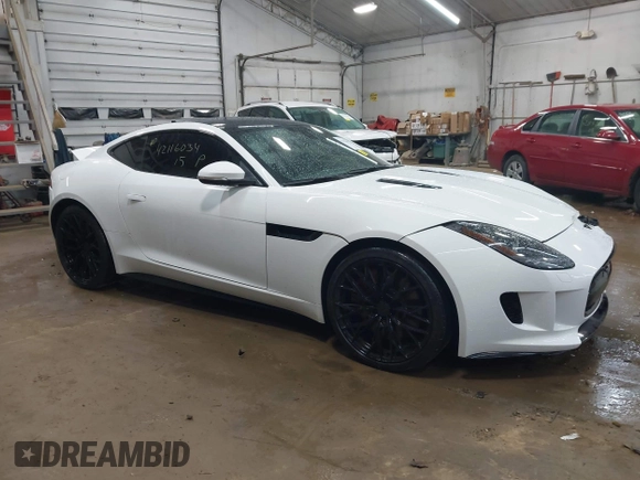 2015 Jaguar F-Type R z VIN SAJWA6DA3FMK21267, wystawiony jako IAAI lot #42116034 z przebiegiem 60 044 mil mil oraz . Historia ofert i sprzedaży dostępna na DreamBid. Obrazek 1.