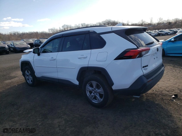2022 Toyota RAV4 XLE with VIN 2T3P1RFV2NC274355, listed as a Copart auction lot 43070195 with 43,054 mi miles and Salvage Title. Bid and sale history available at carsss.com. Image 2.