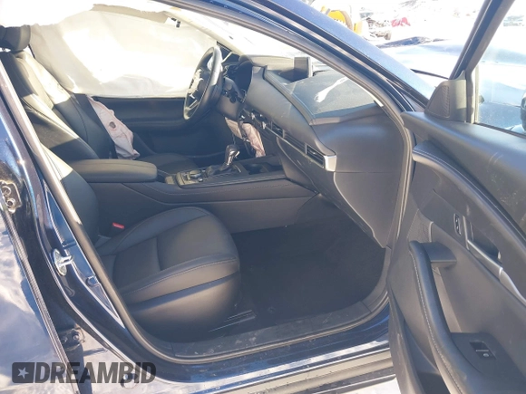 2022 Mazda CX-30 S Select with VIN 3MVDMBBL9NM448264, listed as a IAAI auction lot 41294686 with 9,324 mi miles and . Bid and sale history available at DreamBid. Image 5.