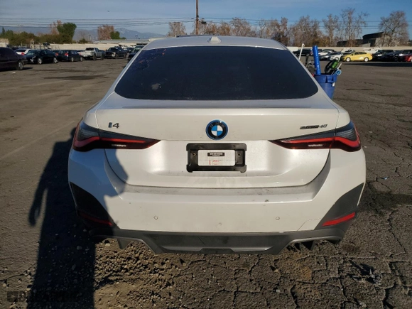 2022 BMW i4 eDrive40 with VIN WBY73AW0XNFN06571, listed as a Copart auction lot 38381984 with 24,184 mi miles. Bid and sale history available at carsss.com. Image 6.