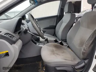 2013 Hyundai Accent GL with VIN KMHCT5AE6DU068695, listed as a Copart auction lot 85578584 with 81,627 mi miles and Salvage Title. Bid and sale history available at carsss.com. Image 7.