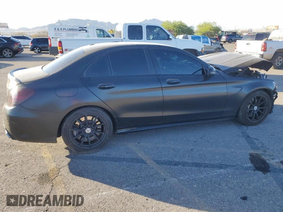 2017 Mercedes-Benz C 63 AMG с VIN 55SWF8GB9HU205956, выставлен на аукционе Copart как лот 72935004 с пробегом 81 191 миль миль и Списание • Salvage title. История ставок и продаж доступна на DreamBid. Изображение 3.