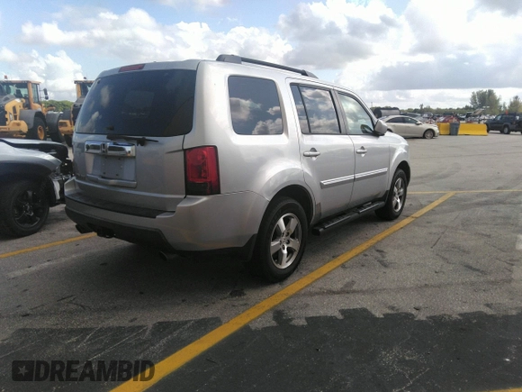 2010 Honda Pilot EX with VIN 5FNYF3H43AB020482, listed as a IAAI auction lot 42077230 with 229,418 mi miles and . Bid and sale history available at carsss.com. Image 4.