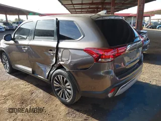 2020 Mitsubishi Outlander SE z VIN JA4AD3A34LZ046556, wystawiony jako IAAI lot #41429554 z przebiegiem 93 240 mil mil oraz . Historia ofert i sprzedaży dostępna na DreamBid. Obrazek 6.