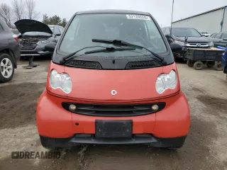 2006 Smart fortwo z VIN WMEAJ00F36J255140, wystawiony jako Copart lot #52120555 z przebiegiem Nie podano mil oraz Tytuł czysty. Historia ofert i sprzedaży dostępna na DreamBid. Obrazek 5.