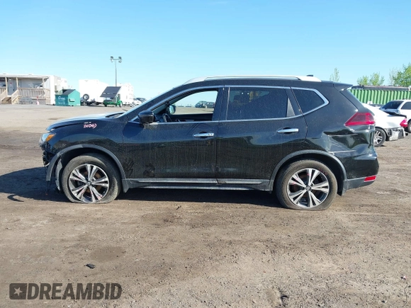 2018 Nissan Rogue SV z VIN 5N1AT2MV2JC851483, wystawiony jako IAAI lot #42082917 z przebiegiem 115 707 mil mil oraz . Historia ofert i sprzedaży dostępna na DreamBid. Obrazek 14.