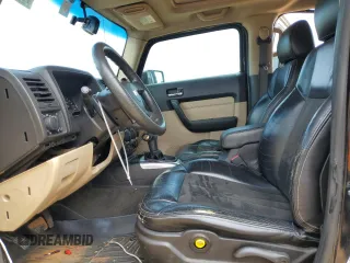 2007 Hummer H3 SUV with VIN 5GTDN13EX78134129, listed as a Copart auction lot 68814194 with 204,389 mi miles and Salvage Title. Bid and sale history available at carsss.com. Image 7.