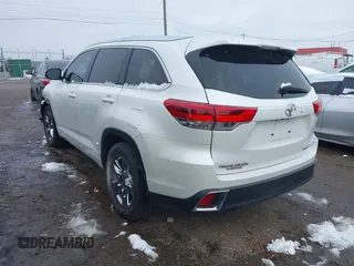 2019 Toyota Highlander Limited with VIN 5TDDZRFH2KS746197, listed as a IAAI auction lot 41431215 with Not provided miles and . Bid and sale history available at DreamBid. Image 3.