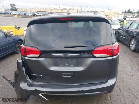 2017 Chrysler Pacifica Touring-L with VIN 2C4RC1BG6HR621887, listed as a IAAI auction lot 41794409 with NaN miles. Bid and sale history available at carsss.com. Image 16.