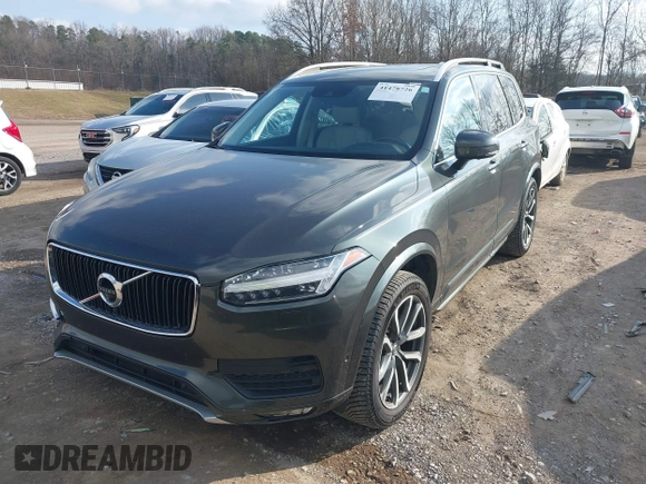 2018 Volvo XC90 Momentum with VIN YV4102PK4J1348626, listed as a IAAI auction lot 41478726 with 141,694 mi miles. Bid and sale history available at carsss.com. Image 17.