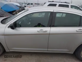 2011 Chrysler 200 LX with VIN 1C3BC4FB3BN522499, listed as a IAAI auction lot 41525816 with 187,610 mi miles. Bid and sale history available at carsss.com. Image 13.