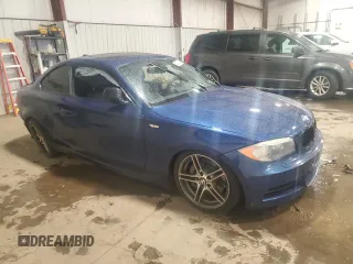 2013 BMW 1 Series 135i with VIN WBAUC9C51DVY60421, listed as a Copart auction lot 52700235 with 90,837 mi miles and Salvage Title. Bid and sale history available at carsss.com. Image 4.